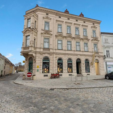 Sgrafit Apartments - Self Check-In Retz Bagian luar foto