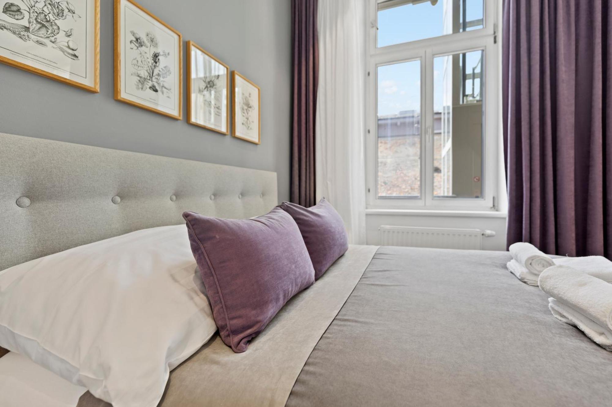 Sgrafit Apartments - Self Check-In Retz Bagian luar foto