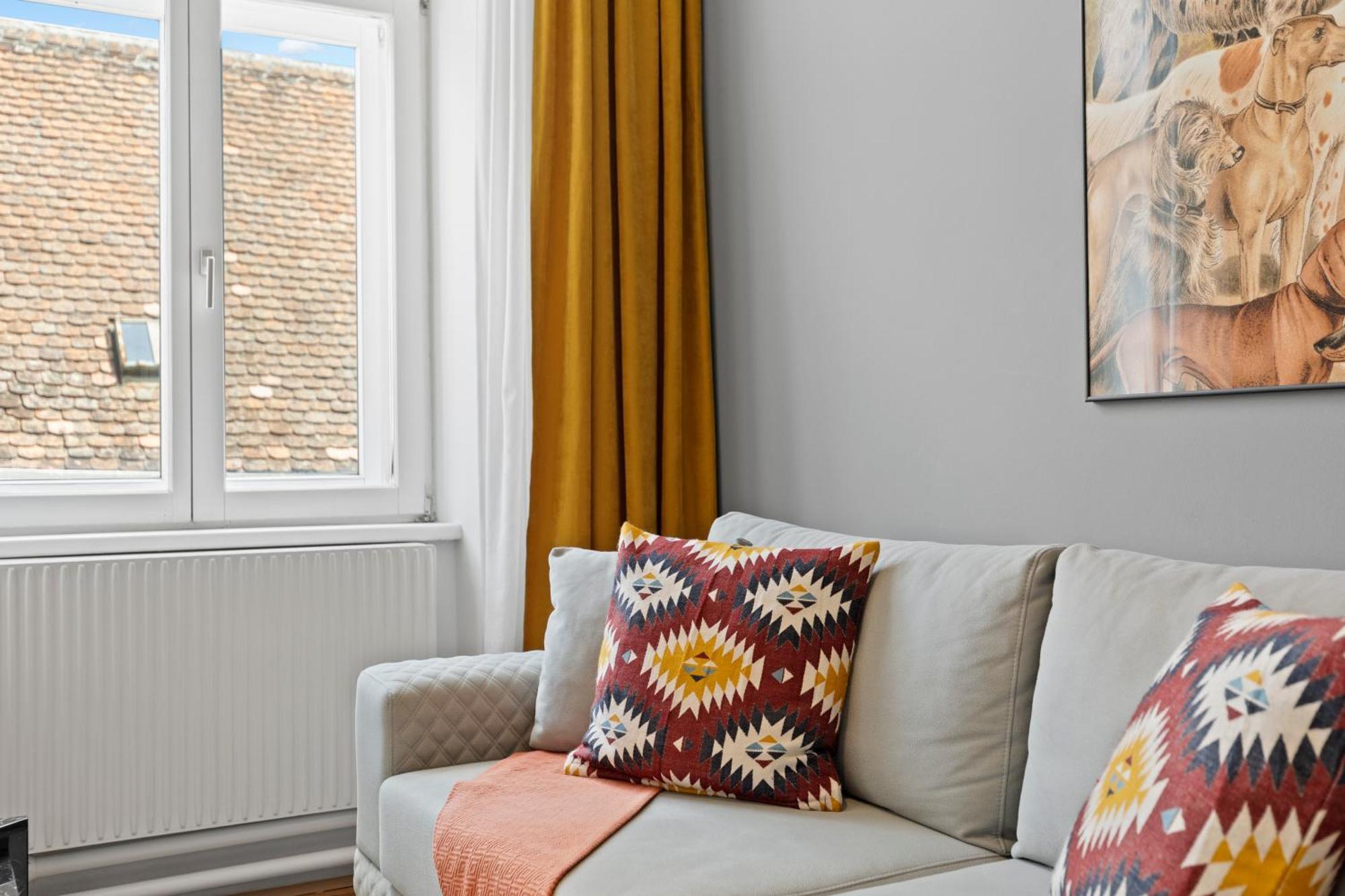 Sgrafit Apartments - Self Check-In Retz Bagian luar foto
