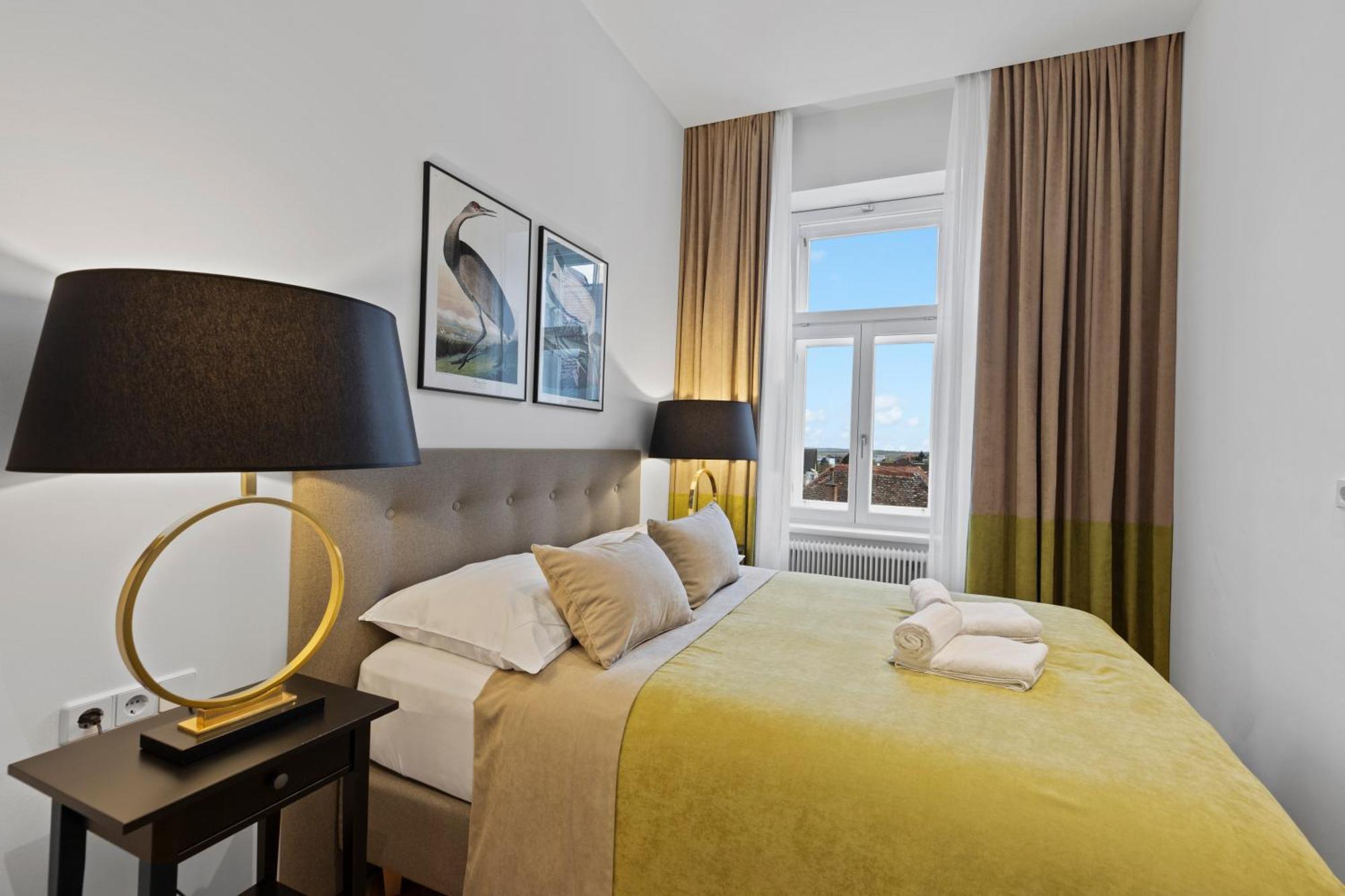 Sgrafit Apartments - Self Check-In Retz Bagian luar foto
